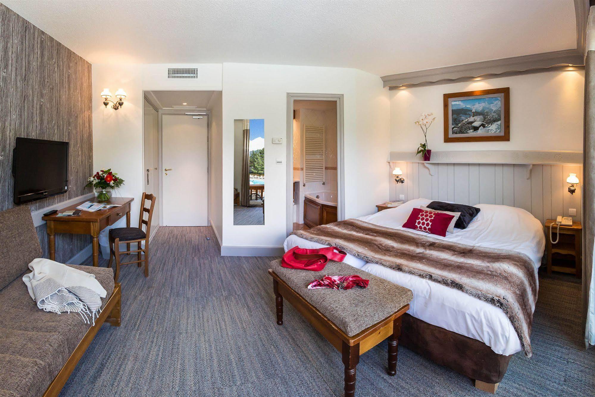 Hotel & Spa Les Bartavelles Crots Екстер'єр фото