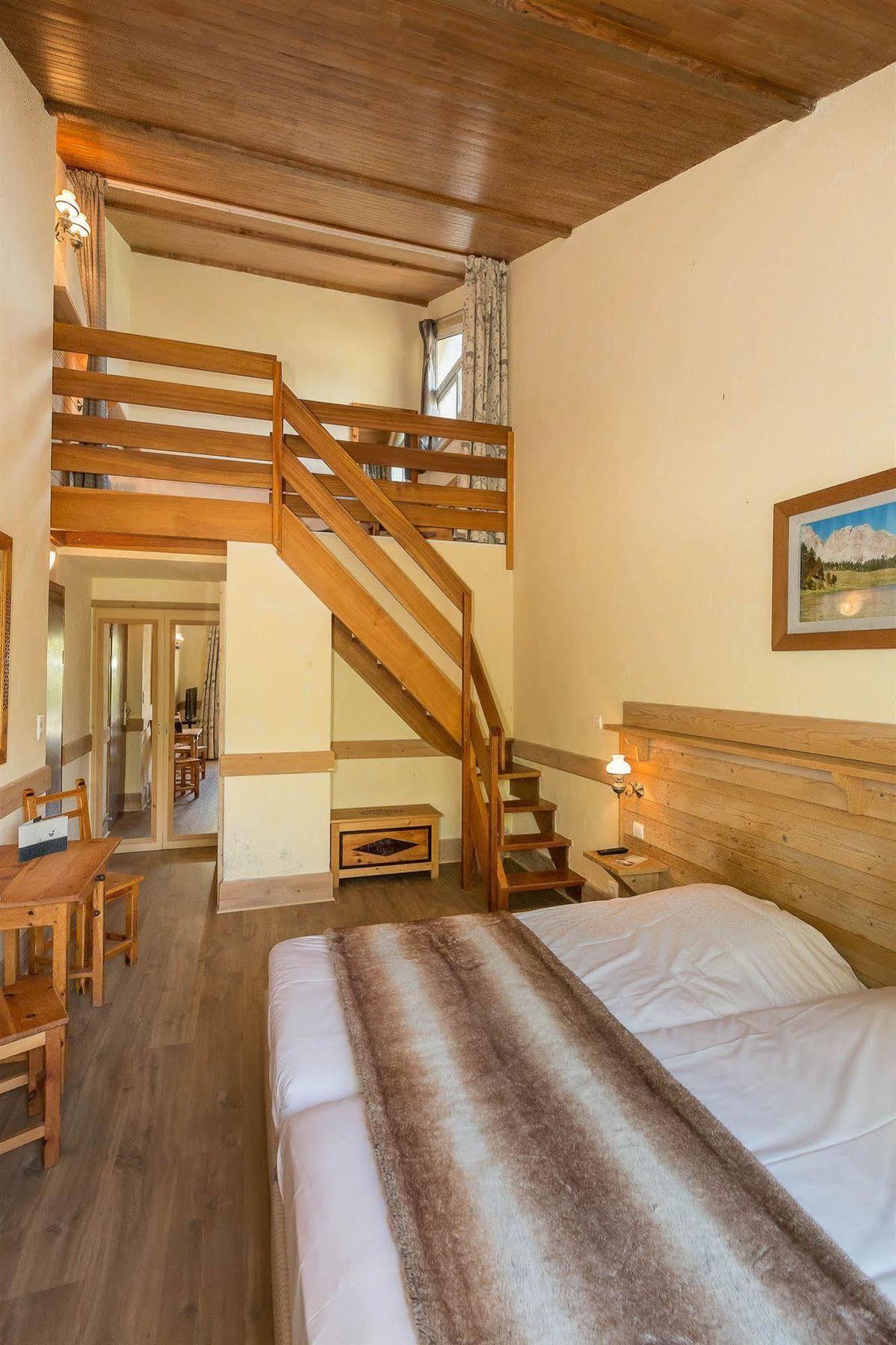 Hotel & Spa Les Bartavelles Crots Екстер'єр фото