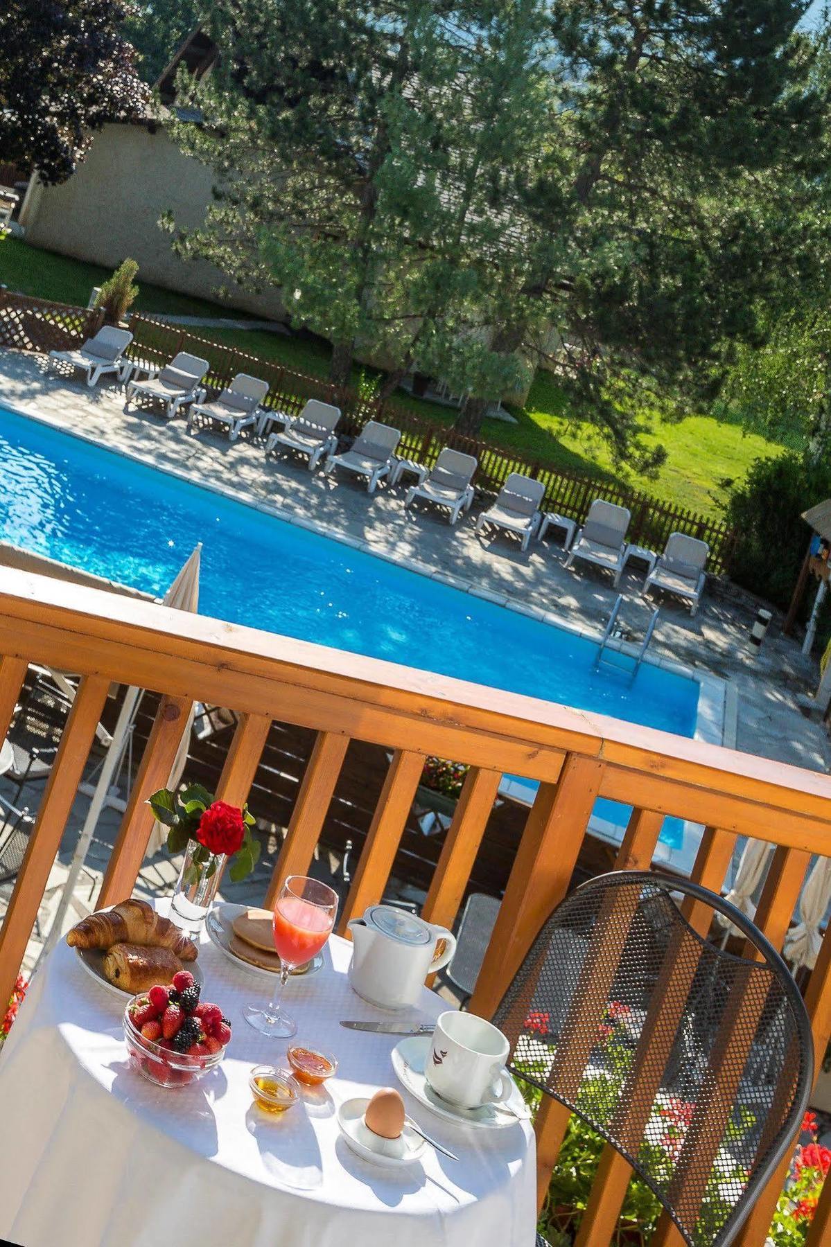 Hotel & Spa Les Bartavelles Crots Екстер'єр фото